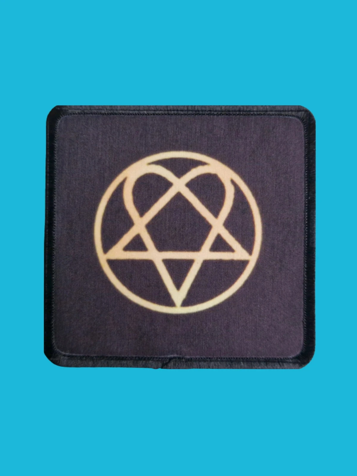 Patch HIM - Love Metal - Imprimé - Carré de 7,5 x 7,5 centimètres